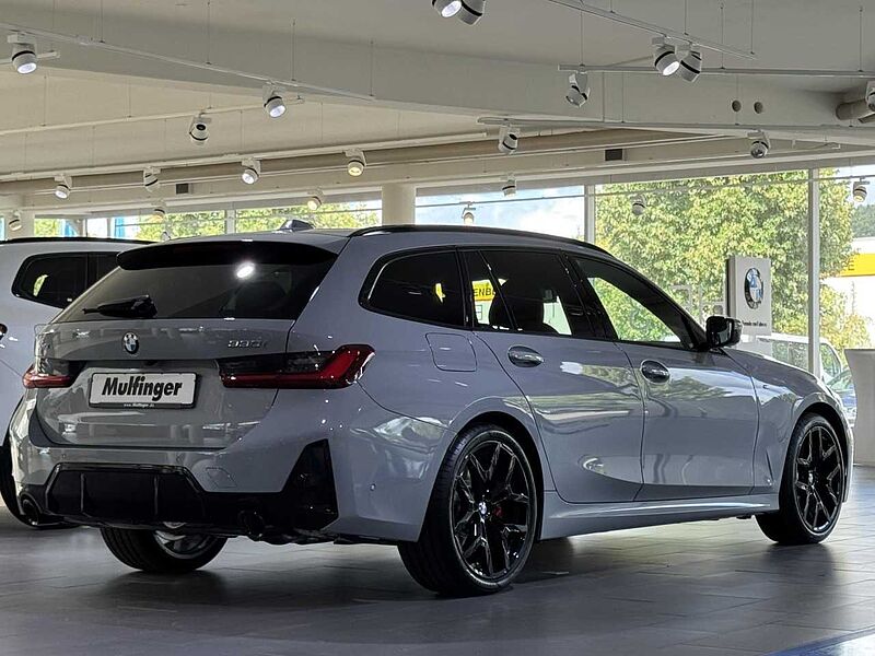 BMW 330i xDrive Touring M Sport Pro HUD ACC AHK Ha/Kar 330 Sportpaket Bluetooth Navi LED Vollleder Klima Aktivlenkung PDC el. Fenster