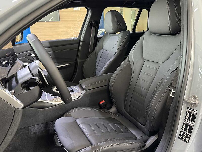 BMW 330i xDrive Touring M Sport Pro HUD ACC AHK Ha/Kar 330 Sportpaket Bluetooth Navi LED Vollleder Klima Aktivlenkung PDC el. Fenster