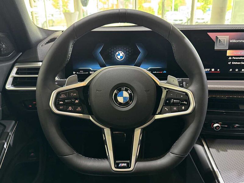 BMW 330i xDrive Touring M Sport Pro HUD ACC AHK Ha/Kar 330 Sportpaket Bluetooth Navi LED Vollleder Klima Aktivlenkung PDC el. Fenster