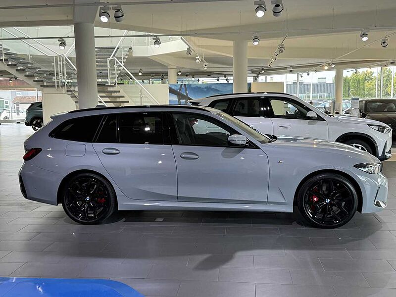 BMW 330i xDrive Touring M Sport Pro HUD ACC AHK Ha/Kar 330 Sportpaket Bluetooth Navi LED Vollleder Klima Aktivlenkung PDC el. Fenster