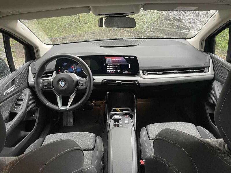 BMW 220i AT. Sports. Kamera Live-Widescreen Sitzh. DAB 220 Active Tourer Bluetooth Navi LED Klima PDC el. Fenster