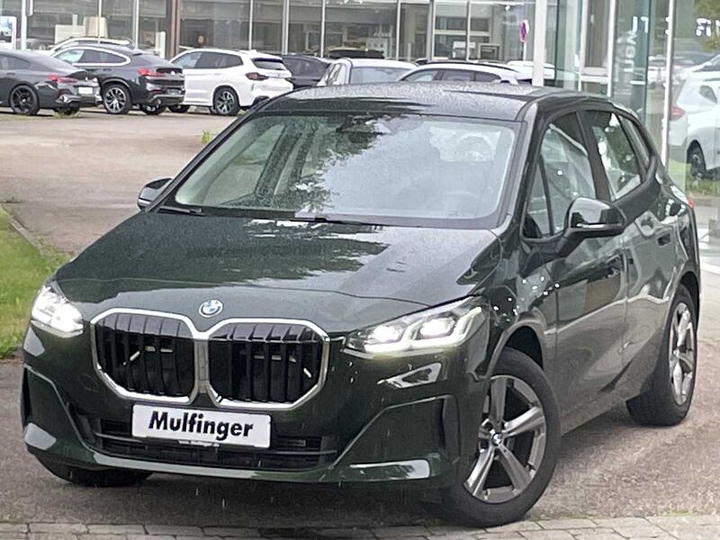 BMW 220i AT. Sports. Kamera Live-Widescreen Sitzh. DAB 220 Active Tourer Bluetooth Navi LED Klima PDC el. Fenster