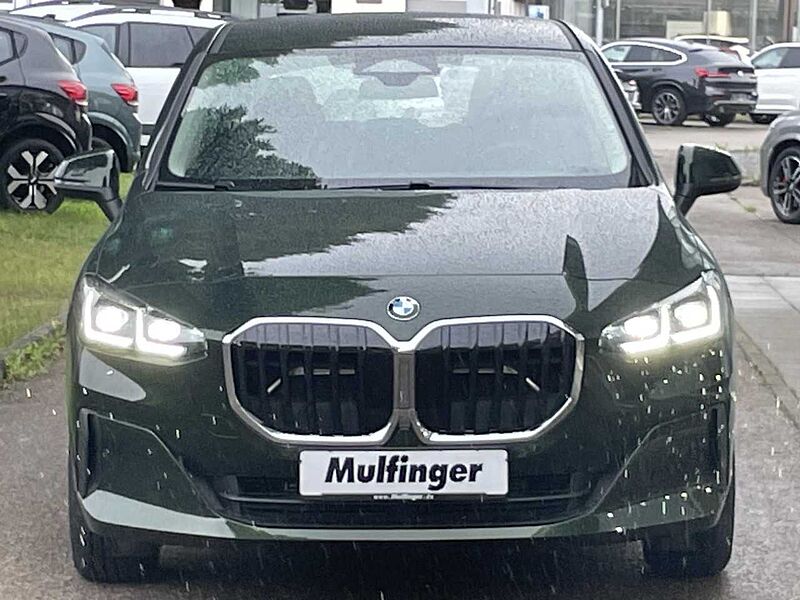 BMW 220i AT. Sports. Kamera Live-Widescreen Sitzh. DAB 220 Active Tourer Bluetooth Navi LED Klima PDC el. Fenster