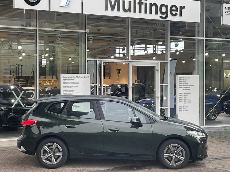 BMW 220i AT. Sports. Kamera Live-Widescreen Sitzh. DAB 220 Active Tourer Bluetooth Navi LED Klima PDC el. Fenster