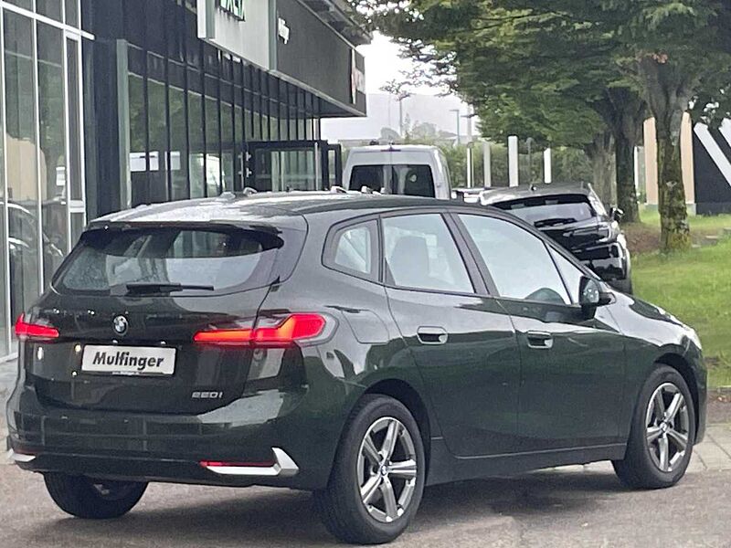 BMW 220i AT. Sports. Kamera Live-Widescreen Sitzh. DAB 220 Active Tourer Bluetooth Navi LED Klima PDC el. Fenster