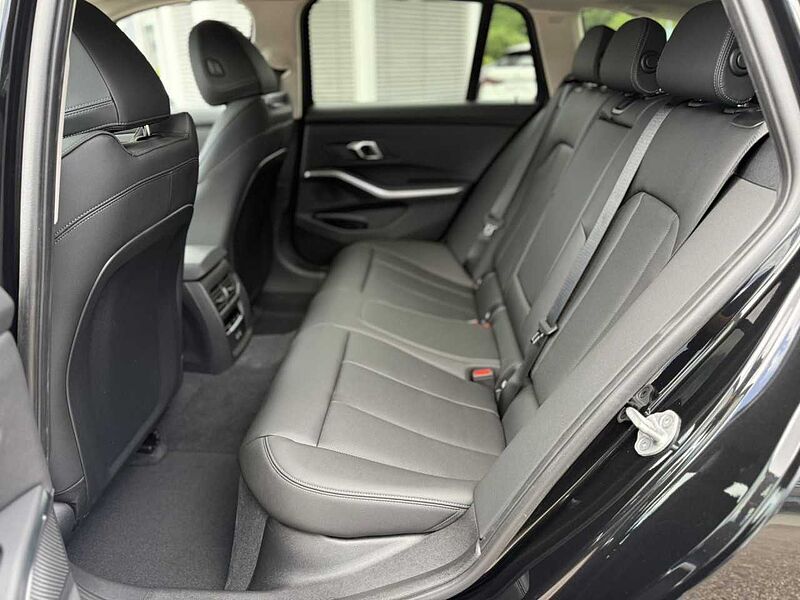 BMW 320d Touring LED AHK 360 Grad Kamera inno 17' 320 17'