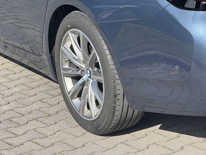 BMW 520d xDr. Standh. KomfS+Bel+Mas. HUD ACC Fin.400,- 520 Bluetooth Navi LED Vollleder Klima Standhzg PDC el. Fenster