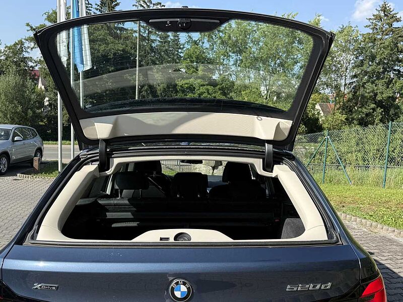 BMW 520d xDr. Standh. KomfS+Bel+Mas. HUD ACC Fin.400,- 520 Bluetooth Navi LED Vollleder Klima Standhzg PDC el. Fenster