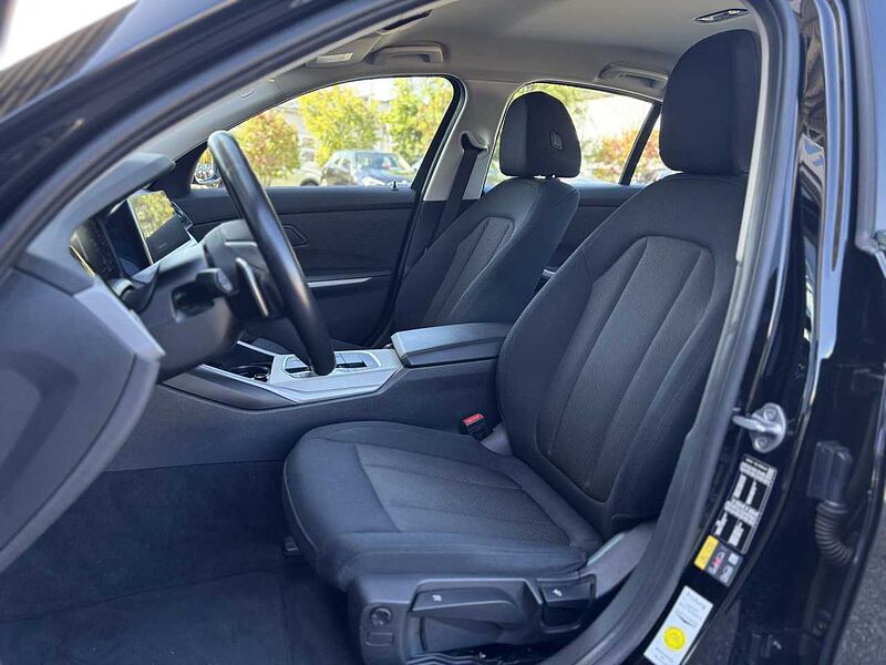 BMW 320e Sport-Aut. Laser LiveProf. Kamera KomfZ.18' 320 KomfZ.18'