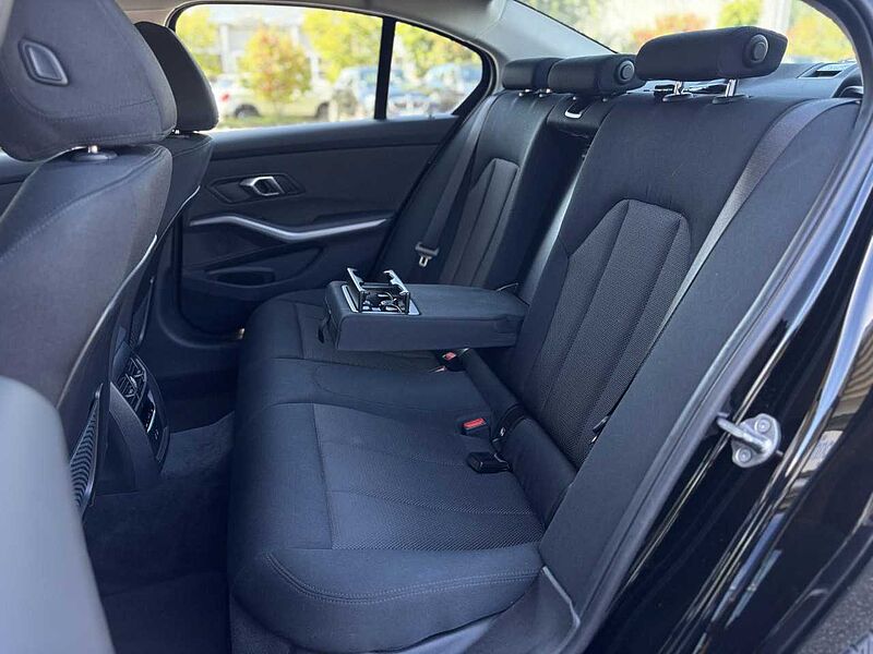 BMW 320e Sport-Aut. Laser LiveProf. Kamera KomfZ.18' 320 KomfZ.18'