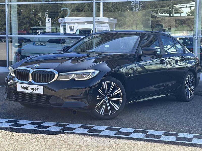 BMW 320e Sport-Aut. Laser LiveProf. Kamera KomfZ.18' 320 KomfZ.18'