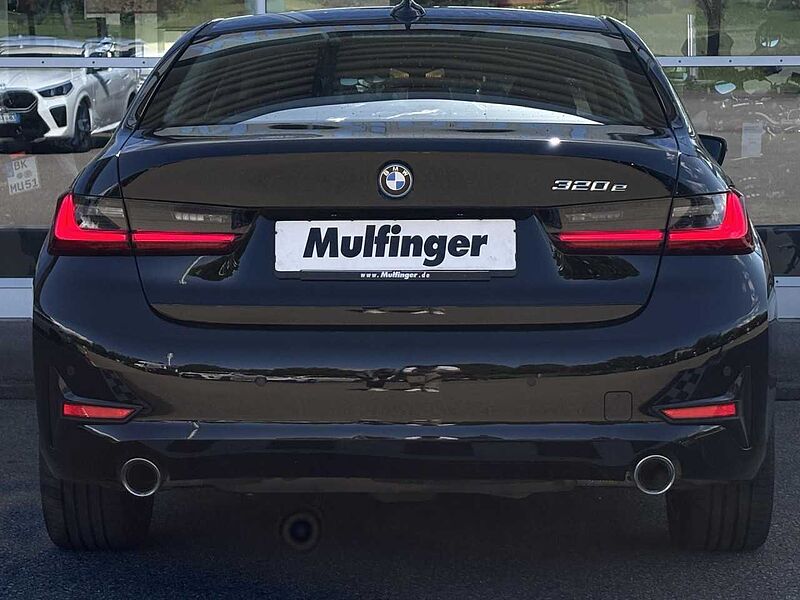 BMW 320e Sport-Aut. Laser LiveProf. Kamera KomfZ.18' 320 KomfZ.18'