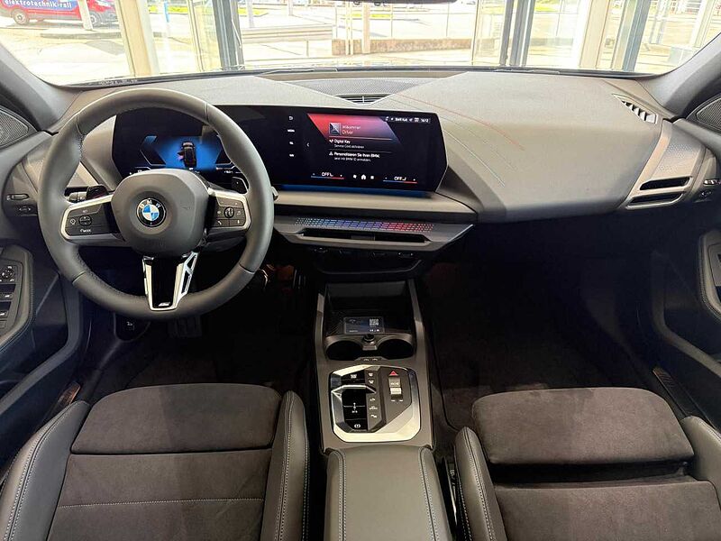 BMW 123 xDr. M Sport Kamera Ad-LED Sitzh. H/K AHK 18' 18' Sportpaket Bluetooth Navi Klima PDC el. Fenster