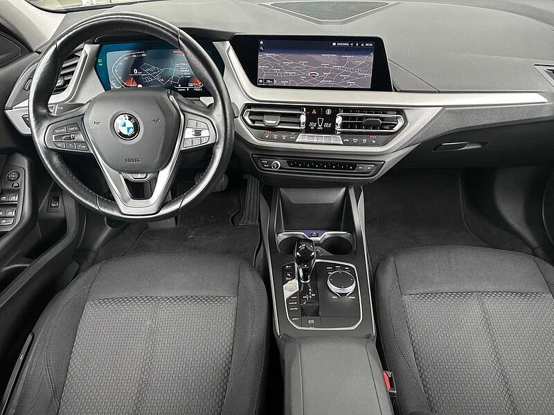 BMW 120i Aut. LED LiveProf HiFi Sitz+Lenkradh. DAB PDC 120 Bluetooth Navi Klima el. Fenster
