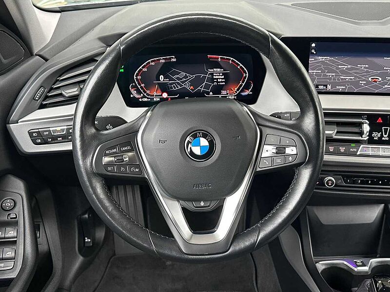 BMW 120i Aut. LED LiveProf HiFi Sitz+Lenkradh. DAB PDC 120 Bluetooth Navi Klima el. Fenster
