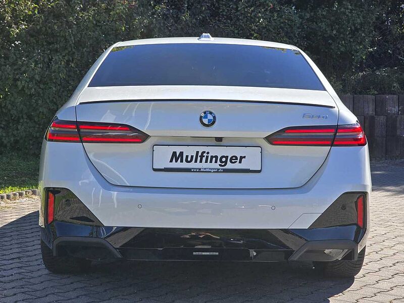 BMW 520i M Sport Pro HUD ACC Icon G. H/K AHK Leas.590 520 Sportpaket Bluetooth Navi LED Vollleder Klima PDC el. Fenster