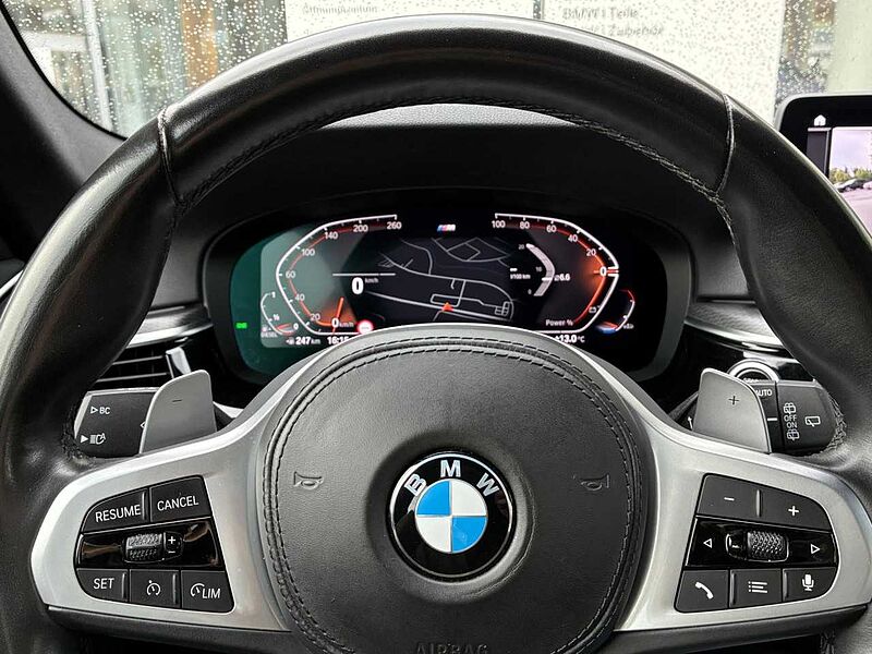 BMW 530d T. M Sport Leder Kamera LivePro. HiFi DrivAs 530 Sportpaket Bluetooth Navi LED Vollleder Klima PDC el. Fenster