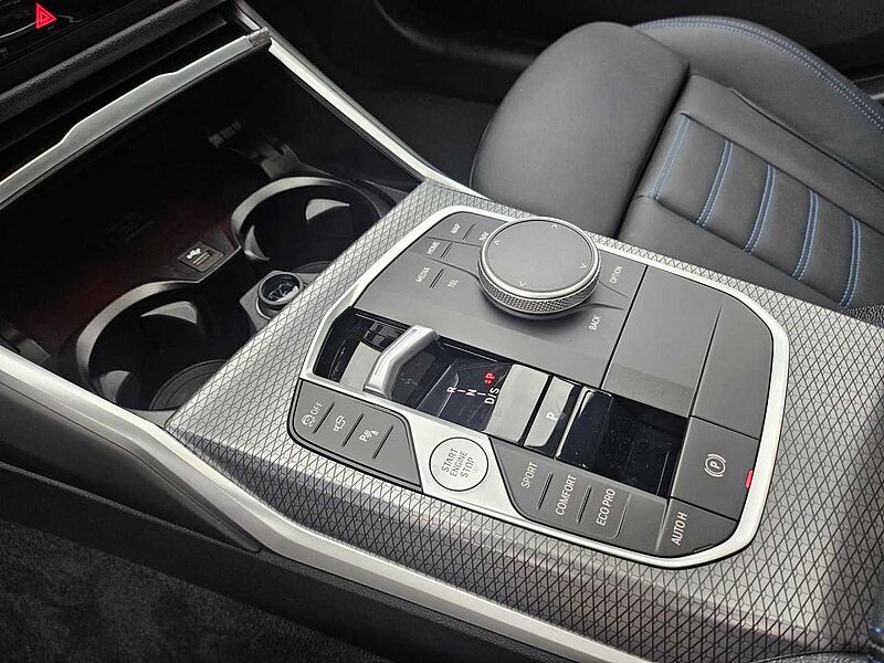 BMW M340d T. xDr. FACELIFT SuV. Pano. HUD Park+Fin.2,99 Sportpaket Bluetooth Navi LED Vollleder Klima Aktivlenkung PDC el. Fenster