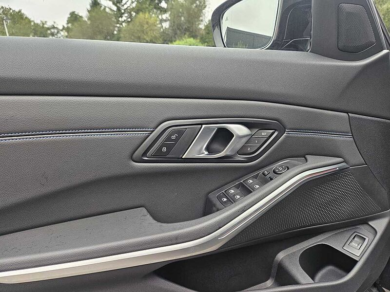 BMW M340d T. xDr. FACELIFT SuV. Pano. HUD Park+Fin.2,99 Sportpaket Bluetooth Navi LED Vollleder Klima Aktivlenkung PDC el. Fenster