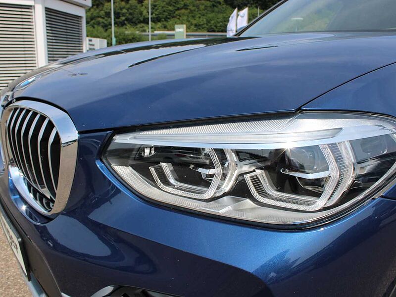 BMW X3 xDr. 20d xLine ad. LED LivePlus AHK HiFi Sitzh. Modell X Line