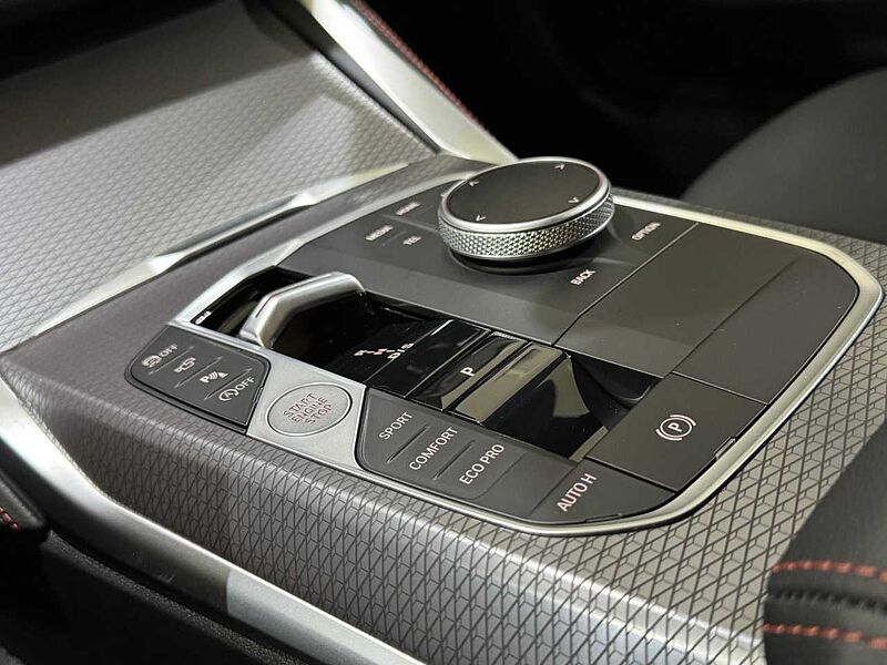 BMW 230i Coupé M Sport Pro HUD Park. Plus Adap. LED PDC 230 Sportpaket Bluetooth Navi Vollleder Klima Aktivlenkung el. Fenster