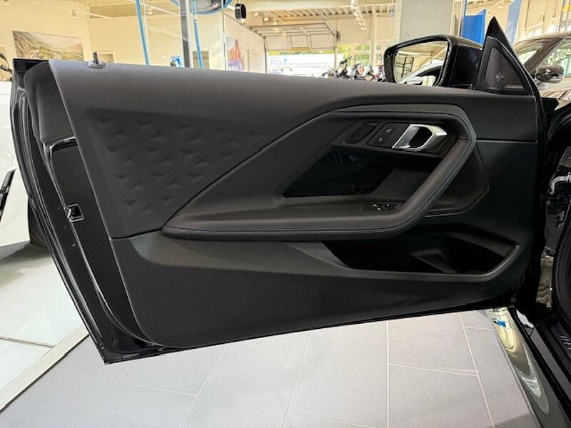 BMW 220i Coupé M Pro ACC Ad-LED SuView H/K AHK 19' 220 19' Sportpaket Bluetooth HUD Navi Klima Aktivlenkung PDC el. Fenster