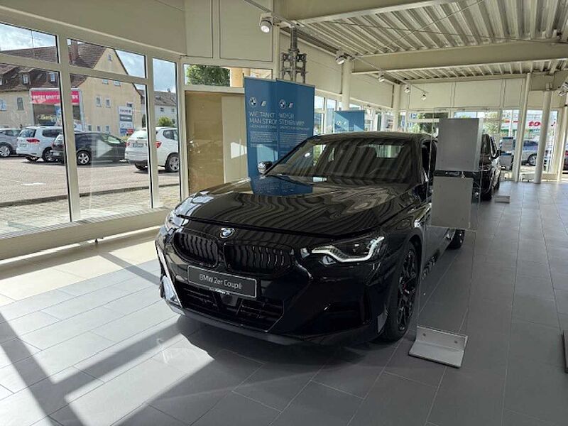 BMW 220i Coupé M Pro ACC Ad-LED SuView H/K AHK 19' 220 19' Sportpaket Bluetooth HUD Navi Klima Aktivlenkung PDC el. Fenster