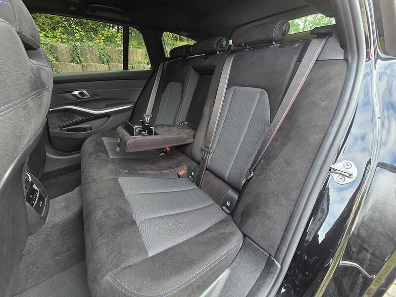 BMW 330e T. M Sport Pro FACELIFT HUD Pano. AHK Fin.2,9 330 Sportpaket Bluetooth Navi LED Klima Aktivlenkung Standhzg PDC el. Fenster