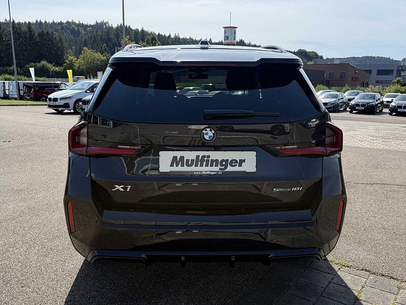 BMW X1 sDrive18i M Sport Komf. zug. LED AHK Driv. Ass.