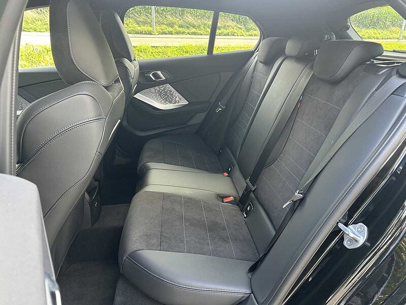 BMW 120 M Sport HUD SuView Ad-LED DAB Sitzh.18' Navi Sitzh.18' Sportpaket Bluetooth PDC el. Fenster