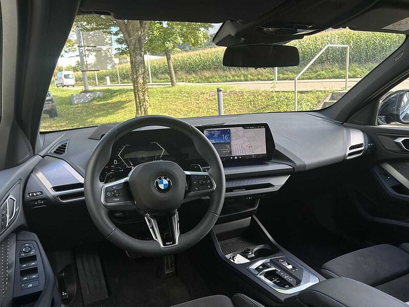 BMW 120 M Sport HUD SuView Ad-LED DAB Sitzh.18' Navi Sitzh.18' Sportpaket Bluetooth PDC el. Fenster