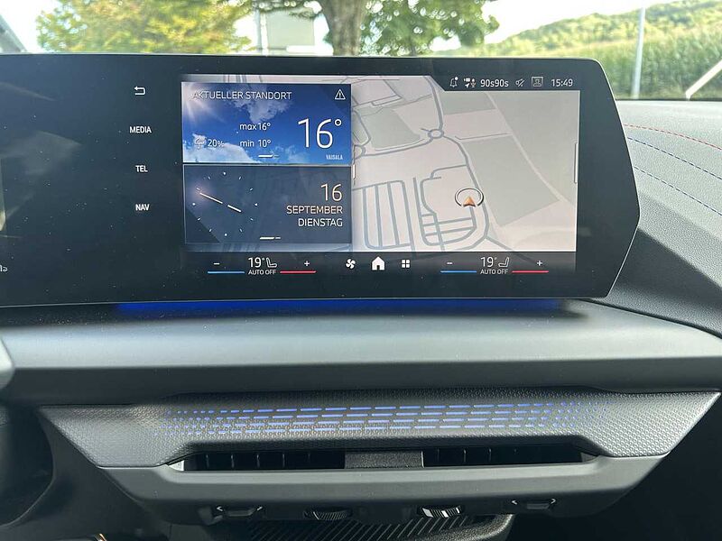 BMW 120 M Sport HUD SuView Ad-LED DAB Sitzh.18' Navi Sitzh.18' Sportpaket Bluetooth PDC el. Fenster