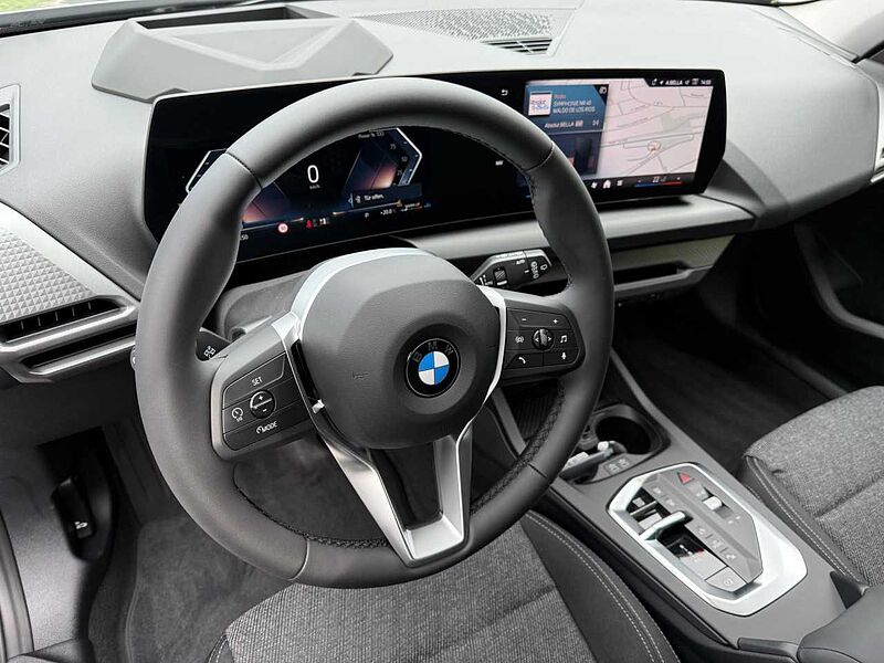 BMW 120 HUD SuView DrivAss. Ad-LED Sitzh. Komfz. AHK Navi Bluetooth Klima PDC el. Fenster