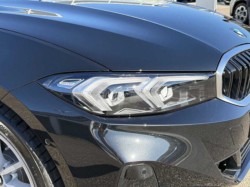 BMW 318i Sports. HUD LED SuView DrivAss. Sitzh. Lordose 318