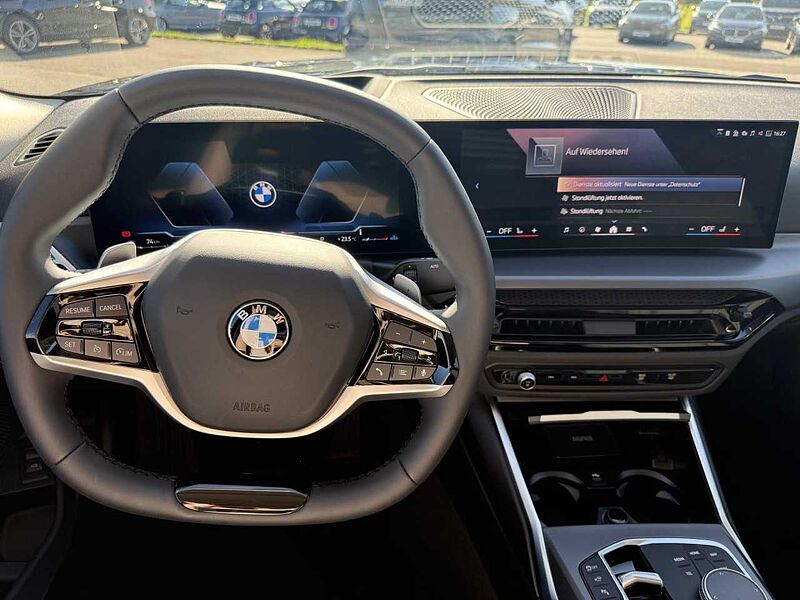 BMW 318i Sports. HUD LED SuView DrivAss. Sitzh. Lordose 318
