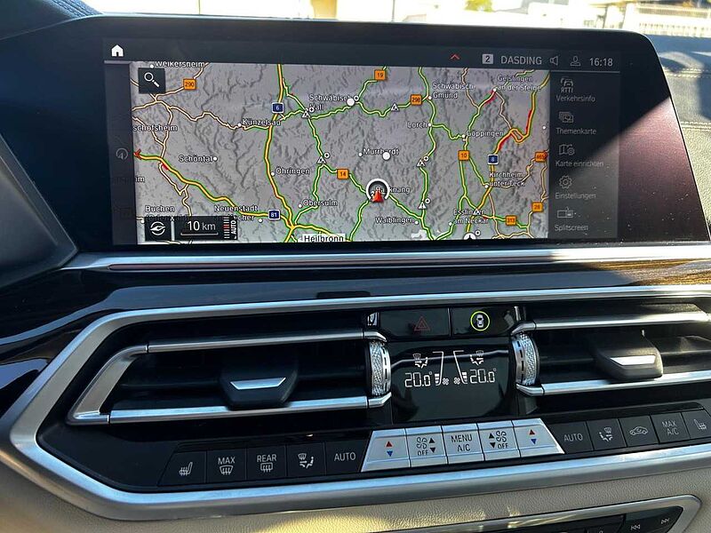 BMW X5 x40i IntAktLenk. PanoD. SurView. ACC Laser 20' HUD 20' Bluetooth Navi Vollleder Klima Luftfederung Aktivlenkung PDC el. Fenster
