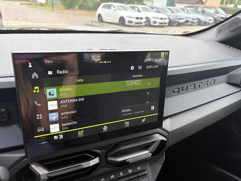 Dacia Expression TCe 130 Klima Kamera EPH SHZ Bluetooth Duster Navi LED Einparkhilfe el. Fenster