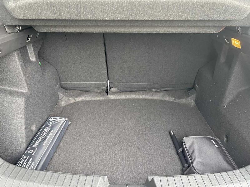 Dacia Expression TCe 130 Klima Kamera EPH SHZ Bluetooth Duster Navi LED Einparkhilfe el. Fenster