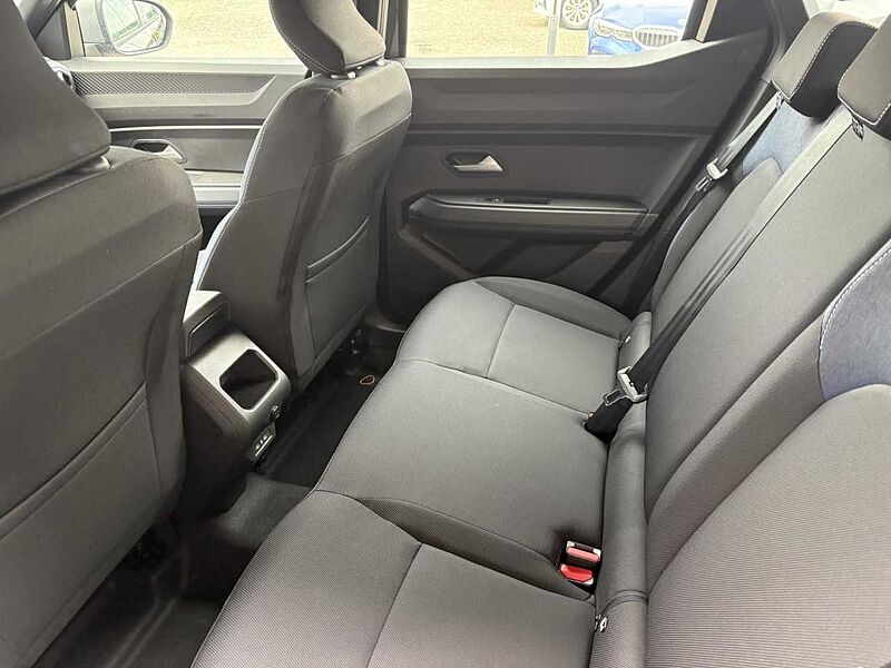 Dacia Expression TCe 130 Klima Kamera EPH SHZ Bluetooth Duster Navi LED Einparkhilfe el. Fenster