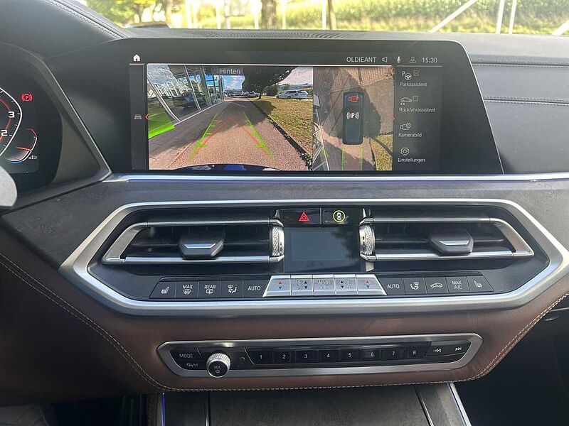 BMW X5 M50i AHK Standh. Pano AHK 22' NP 134.450.- HUD M50 22' Sportpaket Bluetooth Navi Vollleder Klima Aktivlenkung Standhzg PDC el.