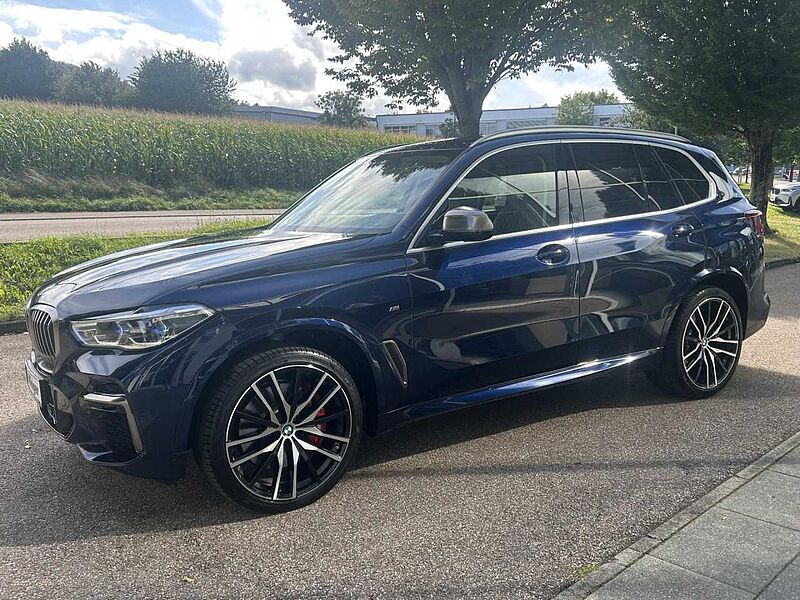 BMW X5 M50i AHK Standh. Pano AHK 22' NP 134.450.- HUD M50 22' Sportpaket Bluetooth Navi Vollleder Klima Aktivlenkung Standhzg PDC el.
