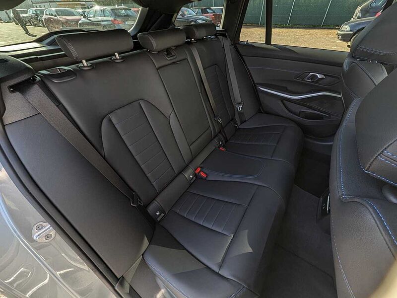 BMW M340d T. xDr. FACELIFT SurView PanoDach HUD Park+ Sportpaket Bluetooth Navi LED Vollleder Klima Aktivlenkung PDC el. Fenster