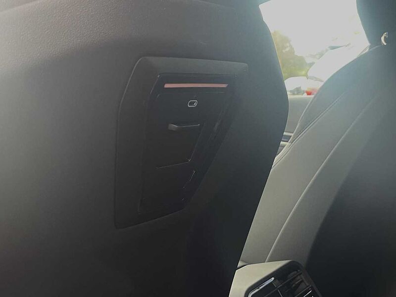 BMW i5 e40 M Sport ACC SurView HUD B+W AHK 21' 21'