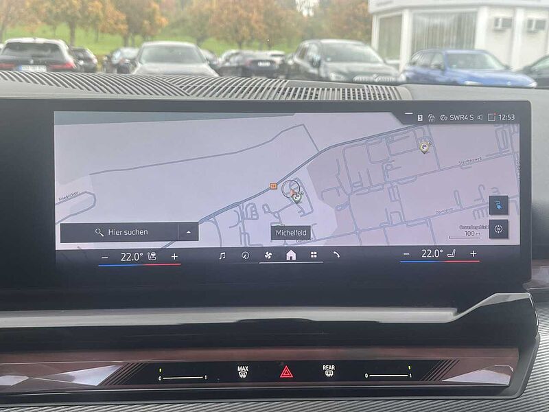 BMW i5 e40 M Sport ACC SurView HUD B+W AHK 21' 21'