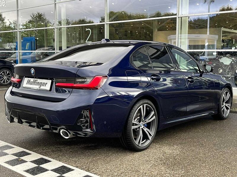 BMW 330i xDrive M Sport LivePr. HUD SurView Glasd.19' 330 Glasd.19'