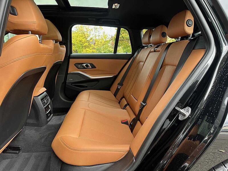 BMW 330e T xDr. M Sport HUD PanoD. SuView. Ha/Ka. AHK LED 330 Sportpaket Bluetooth Navi Klima Aktivlenkung Standhzg PDC el. Fenster