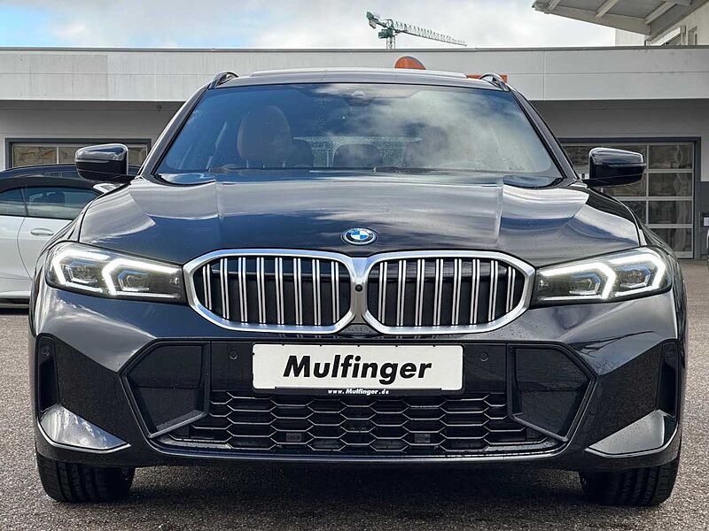 BMW 330e T xDr. M Sport HUD PanoD. SuView. Ha/Ka. AHK LED 330 Sportpaket Bluetooth Navi Klima Aktivlenkung Standhzg PDC el. Fenster