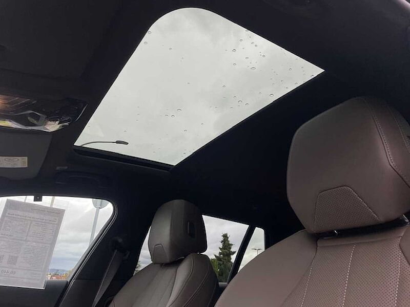 BMW 540d xDr. T.M Sport Pro PanoD. SurView. B&W Standh 540 Sportpaket Bluetooth HUD Navi LED Klima Standhzg PDC el. Fenster