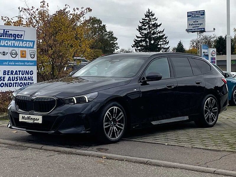 BMW 540d xDr. T.M Sport Pro PanoD. SurView. B&W Standh 540 Sportpaket Bluetooth HUD Navi LED Klima Standhzg PDC el. Fenster