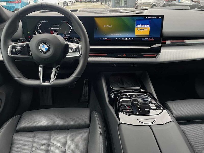 BMW 520d xDr. T. M Sport Pro Standh. HUD SurView Ha/Ka 520 Sportpaket Bluetooth Navi LED Klima Standhzg PDC el. Fenster